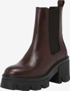 Karolina Kurkova Originals Chelsea Boots 'Cami'